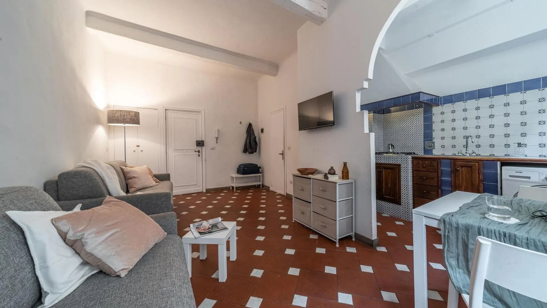 Apartment The Florentine Backpacker Florence Italy